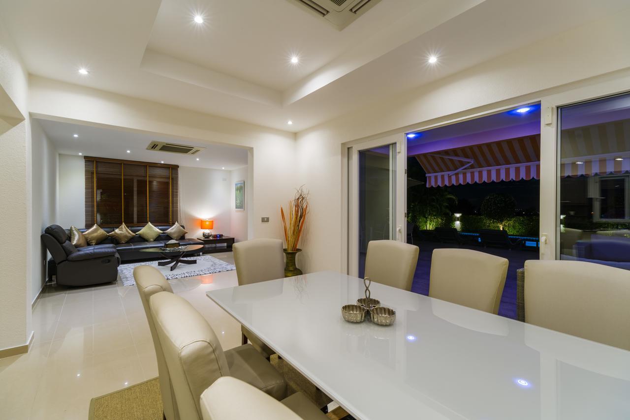 Luxury Pool Villa 604 4Br 8-10 Persons Pattaya Exterior foto